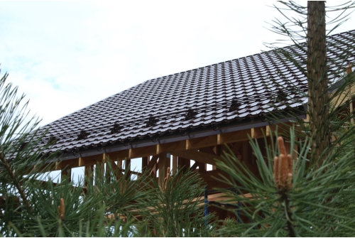 Металлочерепица "Квинта плюс" ("Kvinta plus") 0,5 Satin RAL 8017 шоколад ПрофЛайн, купить Металлочерепица "Квинта плюс" ("Kvinta plus") 0,5 Satin RAL 8017 шоколад в ПрофЛайн