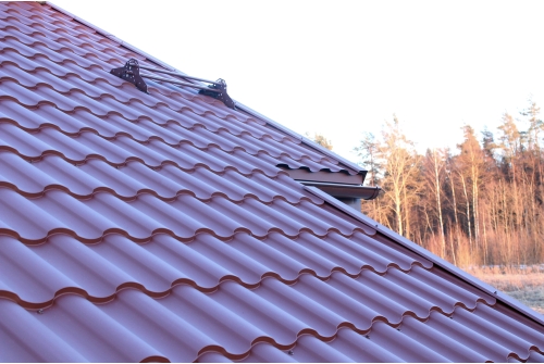 Металлочерепица "Кредо" ("Kredo") v01 0,5 Satin Matt RAL 3005 красное вино ПрофЛайн, купить Металлочерепица "Кредо" ("Kredo") v01 0,5 Satin Matt RAL 3005 красное вино в ПрофЛайн