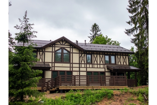 Металлочерепица Классик ("Classic") v01 0,5 Satin RAL 8017 шоколад ПрофЛайн, купить Металлочерепица Классик ("Classic") v01 0,5 Satin RAL 8017 шоколад в ПрофЛайн