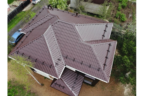 Металлочерепица Классик ("Classic") v01 0,5 Satin RAL 8017 шоколад ПрофЛайн, купить Металлочерепица Классик ("Classic") v01 0,5 Satin RAL 8017 шоколад в ПрофЛайн