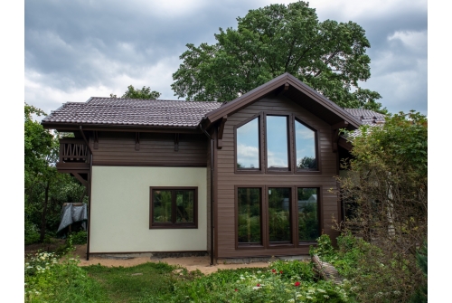 Металлочерепица Классик ("Classic") v01 0,5 Satin RAL 8017 шоколад ПрофЛайн, купить Металлочерепица Классик ("Classic") v01 0,5 Satin RAL 8017 шоколад в ПрофЛайн