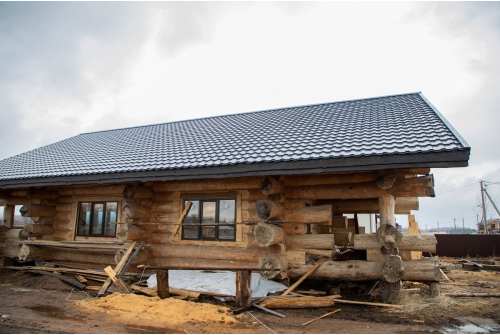 Металлочерепица "Квинта плюс" ("Kvinta plus") 0,5 Satin RAL 7024 мокрый асфальт ПрофЛайн, купить Металлочерепица "Квинта плюс" ("Kvinta plus") 0,5 Satin RAL 7024 мокрый асфальт в ПрофЛайн