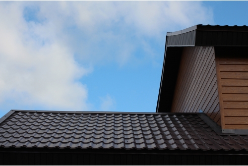 Металлочерепица Классик ("Classic") v02 0,5 Satin RAL 8017 шоколад ПрофЛайн, купить Металлочерепица Классик ("Classic") v02 0,5 Satin RAL 8017 шоколад в ПрофЛайн