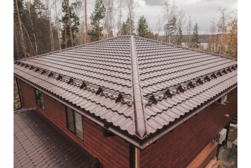 Металлочерепица "Квинта Уно" ("Kvinta Uno") 0,5 Satin RAL 8017 шоколад ПрофЛайн, купить Металлочерепица "Квинта Уно" ("Kvinta Uno") 0,5 Satin RAL 8017 шоколад в ПрофЛайн