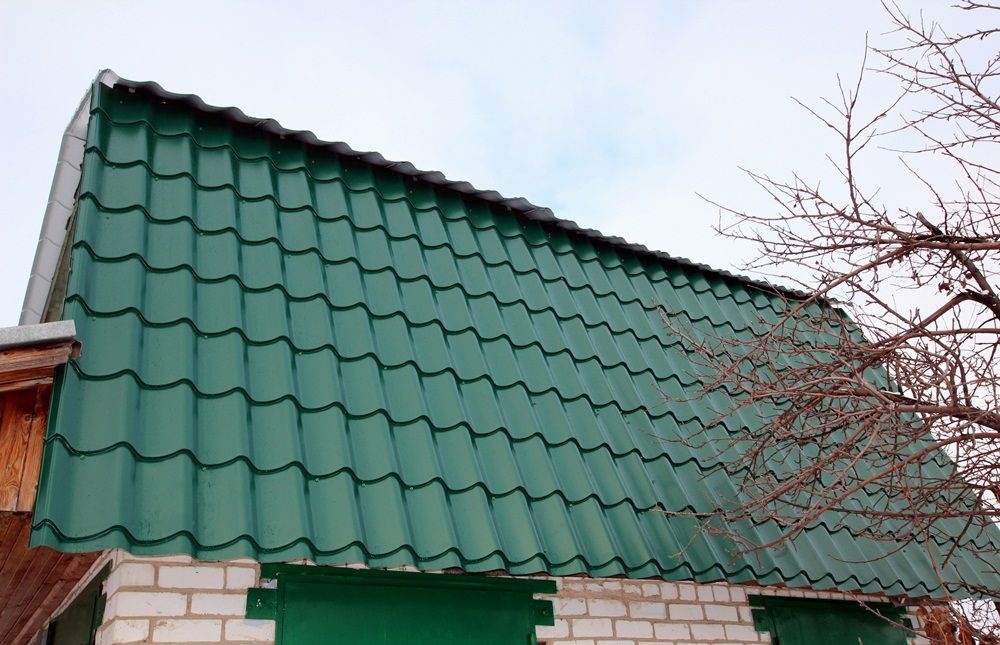 Металлочерепица Металл-Профиль Монтеррей 0,5 PURMAN® RAL 6005 Зеленый мох ПрофЛайн, купить Металлочерепица Металл-Профиль Монтеррей 0,5 PURMAN® RAL 6005 Зеленый мох в ПрофЛайн