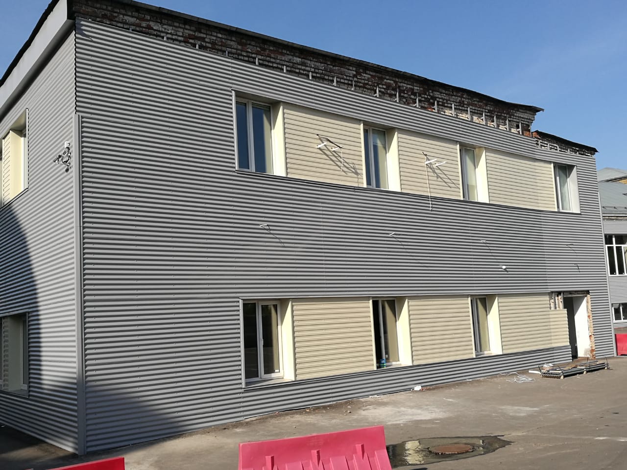 Профнастил Металл Профиль МП-18 0,45 VikingMP® RAL 7024 Серый графит | A Профлайн