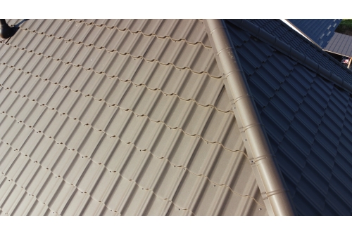 Металлочерепица "Квинта плюс" ("Kvinta plus") 0,5 Satin Matt RR 32 темно-коричневый ПрофЛайн, купить Металлочерепица "Квинта плюс" ("Kvinta plus") 0,5 Satin Matt RR 32 темно-коричневый в ПрофЛайн