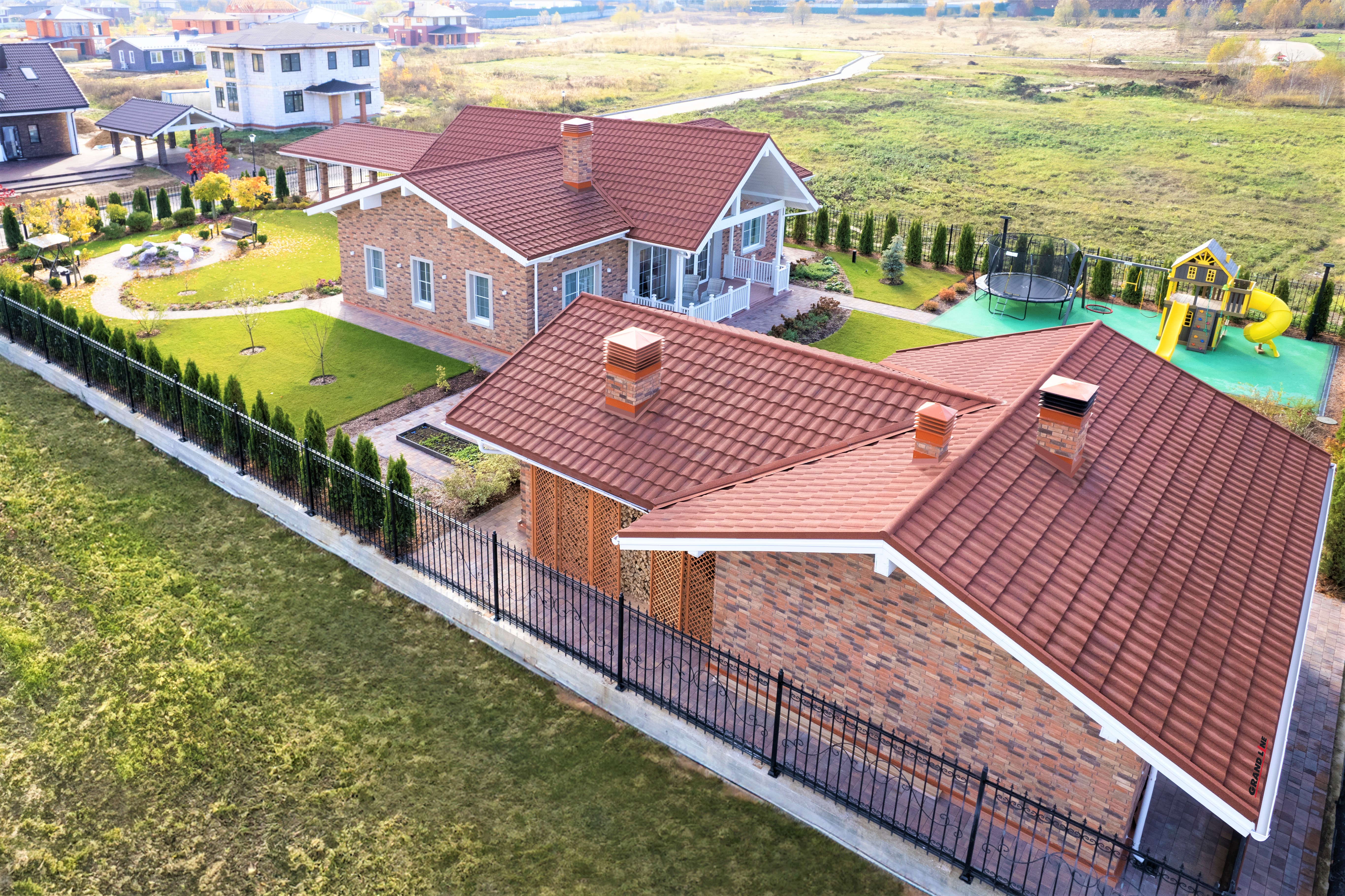 Лист композитной черепицы Grand Line Рим (Roman) кленовый латте ПрофЛайн, купить Лист композитной черепицы Grand Line Рим (Roman) кленовый латте в ПрофЛайн