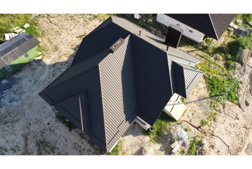 Металлочерепица "Квинта плюс" ("Kvinta plus") 0,5 Drap RR 32 темно-коричневый ПрофЛайн, купить Металлочерепица "Квинта плюс" ("Kvinta plus") 0,5 Drap RR 32 темно-коричневый в ПрофЛайн